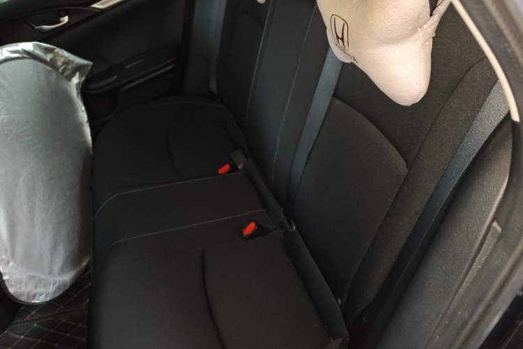 Used Honda Civic 2019 220TURBO CVT Dynamic Edition China VI Left Rear Seat