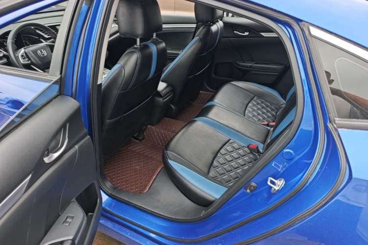 Used Honda Civic 2019 220TURBO CVT Dynamic Edition China VI Left Rear Seat