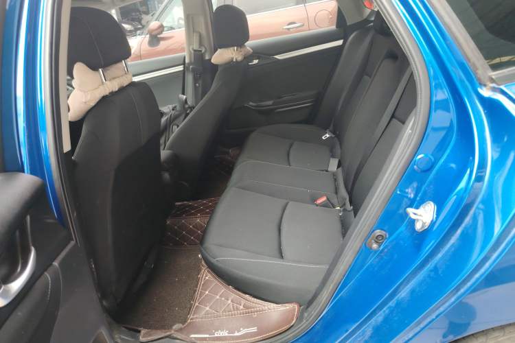 Used Honda Civic 2019 220TURBO CVT Dynamic Edition China VI Emission Standard Left Rear Seat