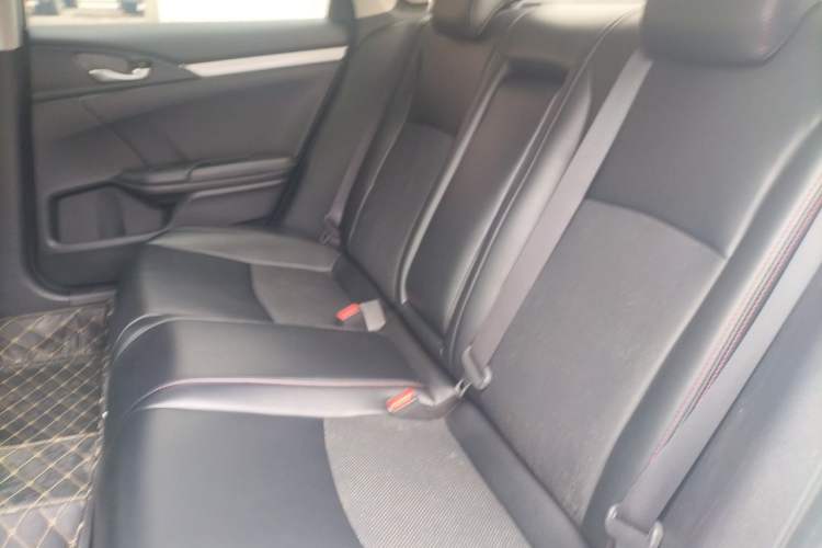 Used Honda Civic 2019 220TURBO CVT Dynamic Edition China VI Left Rear Seat