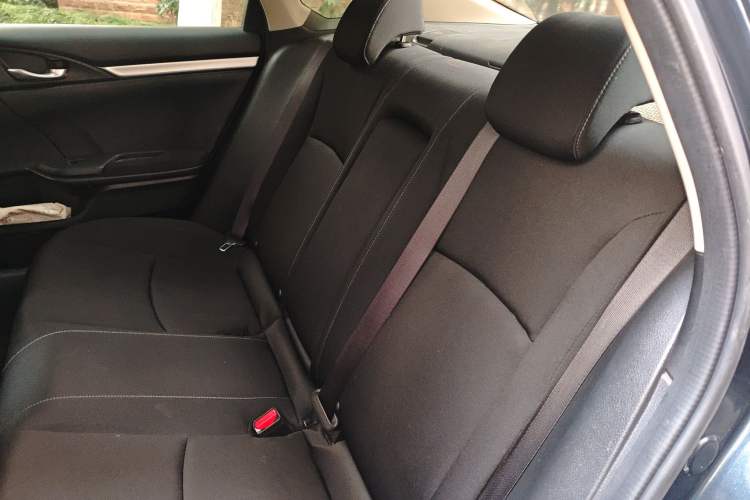 Used Honda Civic 2019 220TURBO CVT Dynamic Edition China VI Left Rear Seat