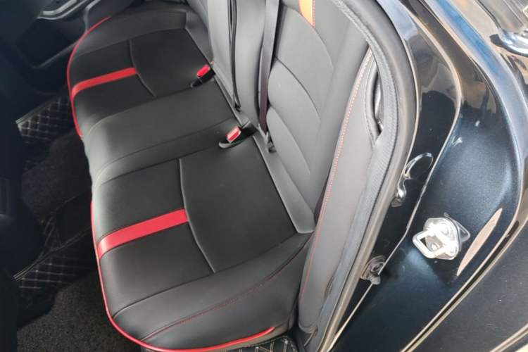 Used Honda Civic 2019 220TURBO CVT Dynamic Edition China VI Left Rear Seat
