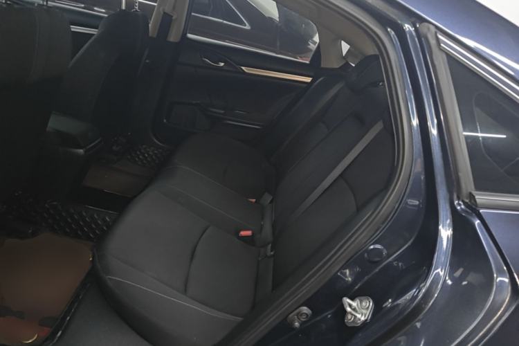 Used Honda Civic 2019 220TURBO CVT Dynamic Edition China VI Left Rear Seat