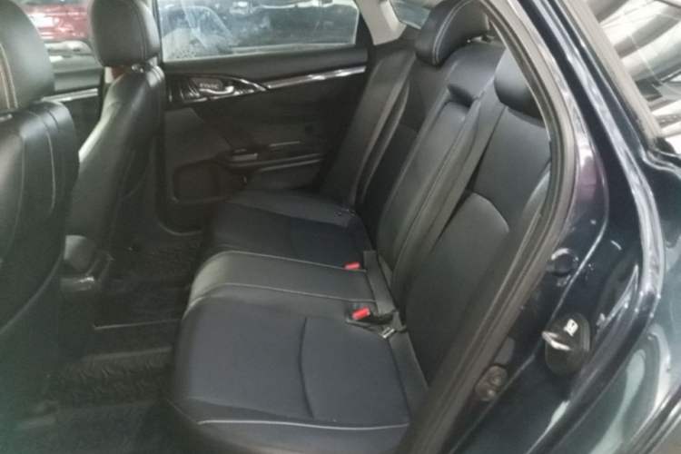 Used Honda Civic 2019 220TURBO CVT Dynamic Edition China VI Left Rear Seat