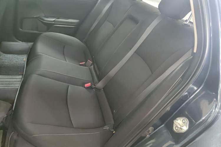 Used Honda Civic 2019 220TURBO CVT Dynamic Edition China VI Left Rear Seat