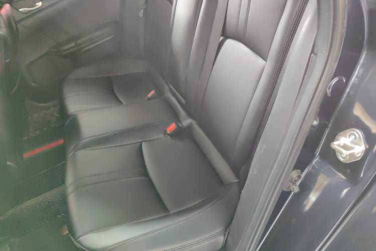 Used Honda Civic 2019 220TURBO CVT Dynamic Edition China VI Left Rear Seat