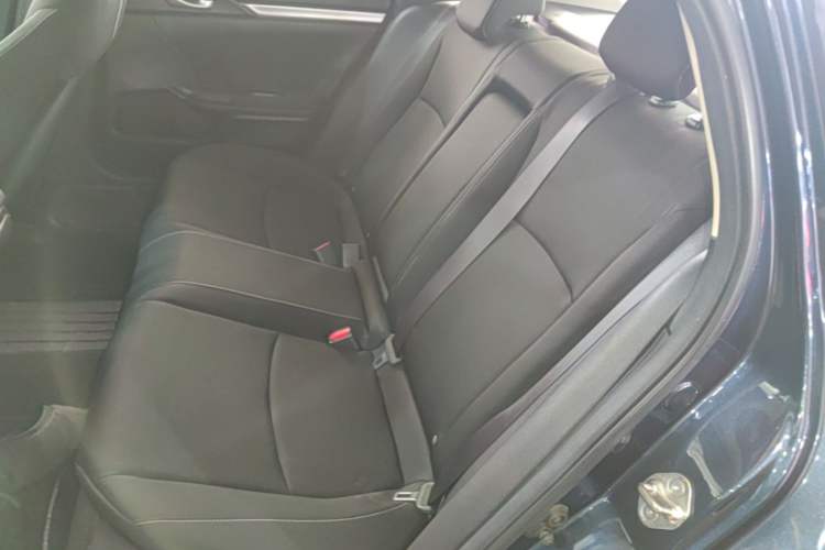 Used Honda Civic 2019 220TURBO CVT Dynamic Edition China VI Left Rear Seat