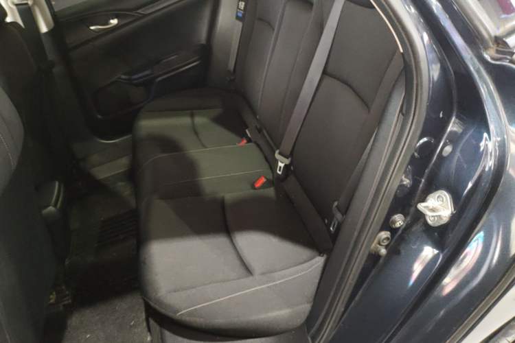 Used Honda Civic 2019 220TURBO CVT Dynamic Edition China VI Left Rear Seat
