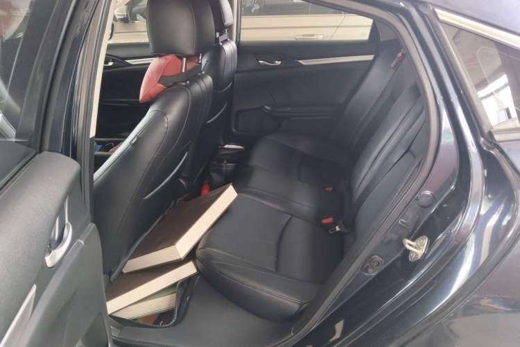 Used Honda Civic 2019 220TURBO CVT Dynamic Edition China VI Left Rear Seat