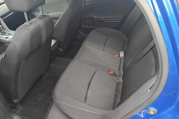 Used Honda Civic 2019 220TURBO CVT Dynamic Edition China VI Emission Standard Left Rear Seat