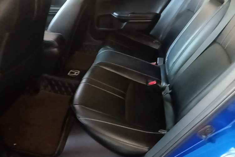 Used Honda Civic 2019 220TURBO CVT Dynamic Edition China VI Left Rear Seat