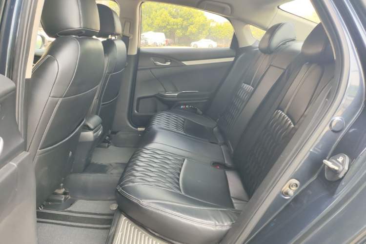 Used Honda Civic 2019 220TURBO CVT Dynamic Edition China VI Left Rear Seat