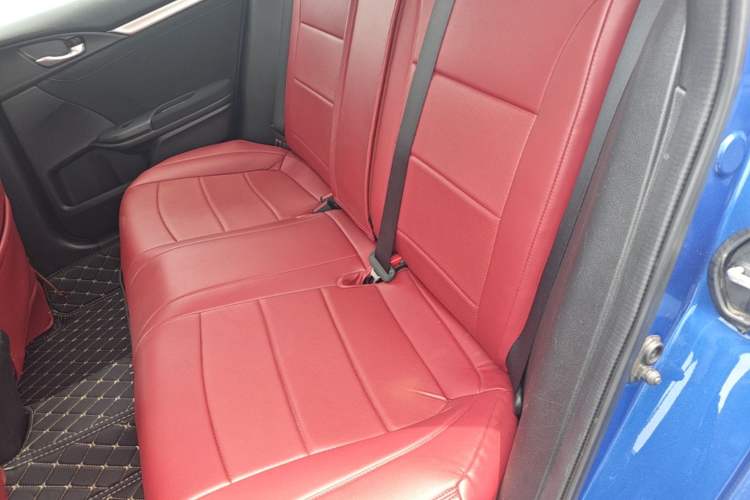Used Honda Civic 2019 220TURBO CVT Dynamic Edition China VI Emission Standard Left Rear Seat