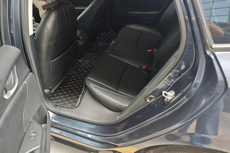 Used Honda Civic 2019 220TURBO CVT Dynamic Edition China VI Emission Standard Left Rear Seat
