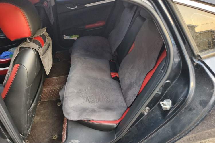 Used Honda Civic 2019 220TURBO CVT Dynamic Edition China VI Left Rear Seat