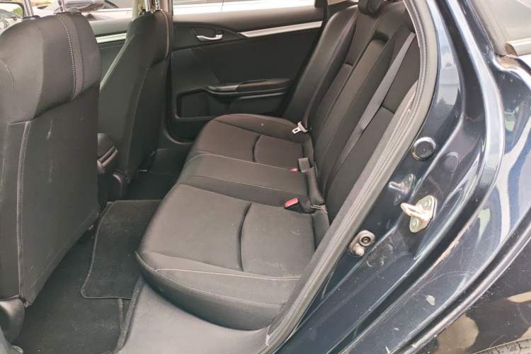 Used Honda Civic 2019 220TURBO CVT Dynamic Edition China VI Emission Standard Left Rear Seat