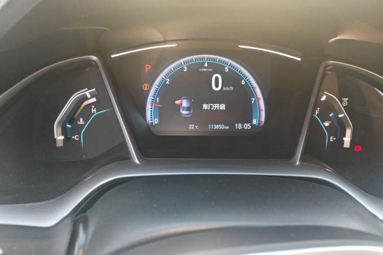 Used Honda Civic 2019 220TURBO CVT Dynamic Edition China VI Odometer Close Up