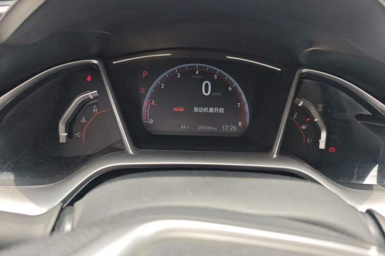 Used Honda Civic 2019 220TURBO CVT Dynamic Edition China VI Emission Standard Odometer Close Up
