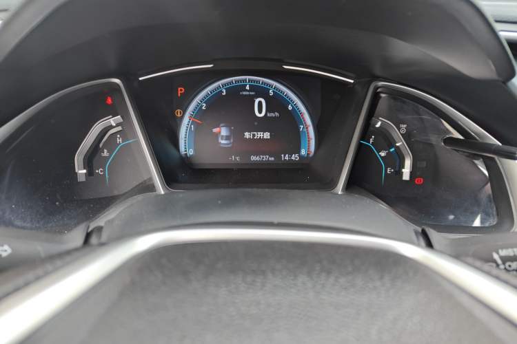 Used Honda Civic 2019 220TURBO CVT Dynamic Edition China VI Odometer Close Up