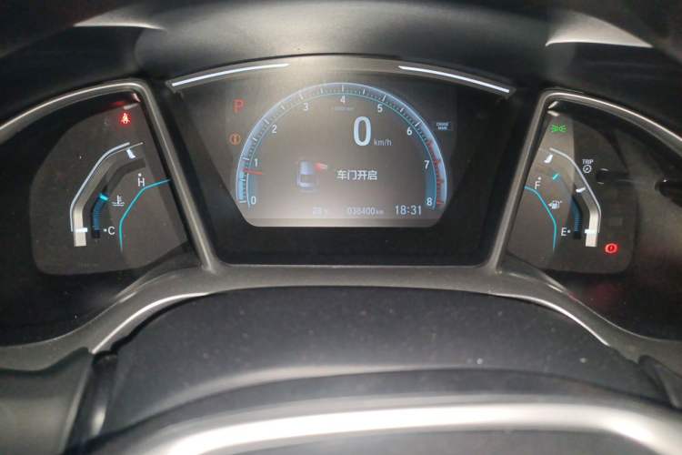 Used Honda Civic 2019 220TURBO CVT Power Edition China VI Emission Standard Odometer Close Up