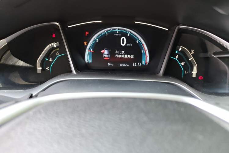 Used Honda Civic 2019 220TURBO CVT Dynamic Edition China VI Odometer Close Up