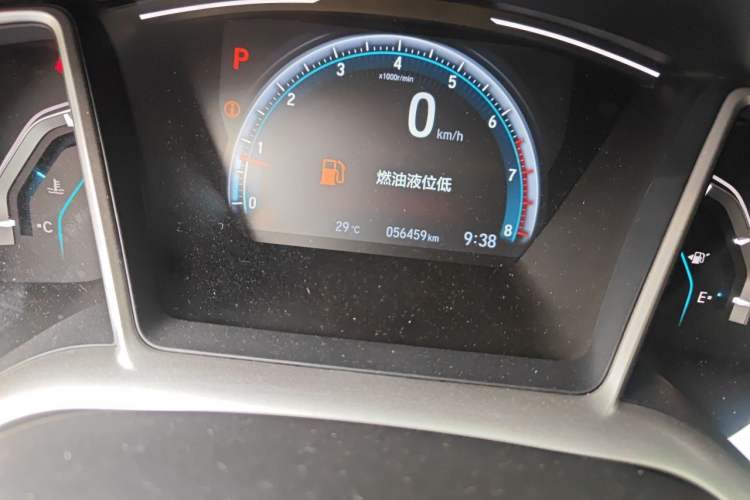 Used Honda Civic 2019 220TURBO CVT Power Edition China VI Emission Standard Odometer Close Up
