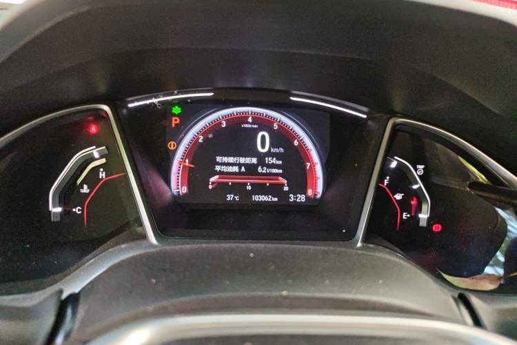 Used Honda Civic 2019 220TURBO CVT Dynamic Edition China V Emission Standard Odometer Close Up