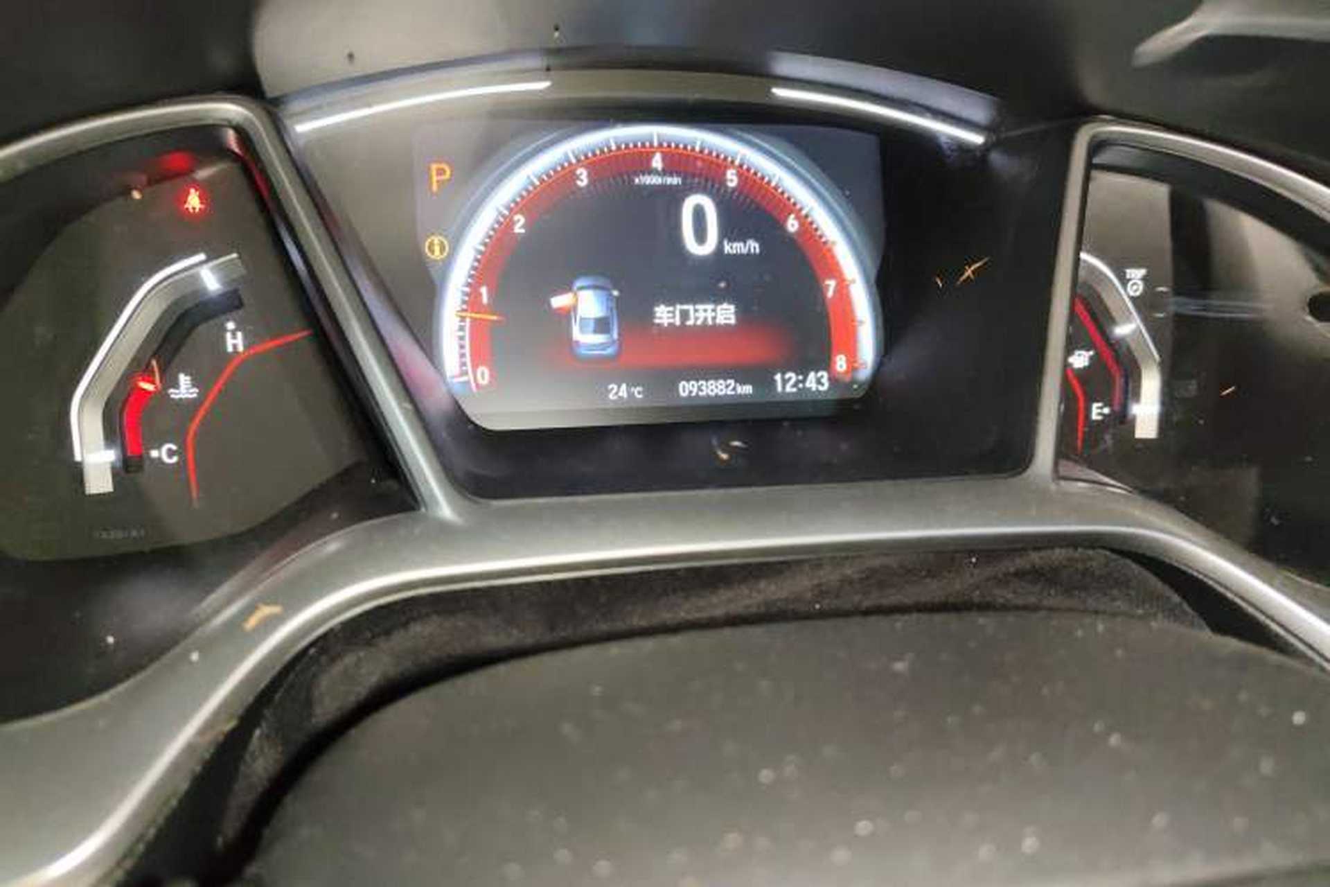 Used Honda Civic 2019 220TURBO CVT Dynamic Edition China V Emission Standard Odometer Close Up
