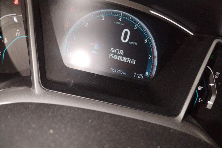 Used Honda Civic 2019 220TURBO CVT Dynamic Edition China VI Odometer Close Up