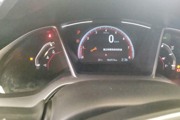 Used Honda Civic 2019 220TURBO CVT Dynamic Edition China VI Emission Standard Odometer Close Up
