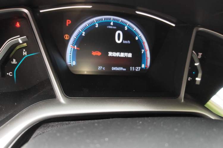 Used Honda Civic 2019 220TURBO CVT Dynamic Edition China VI Odometer Close Up