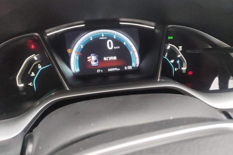 Used Honda Civic 2019 220TURBO Manual Jinkong Edition China VI Odometer Close Up