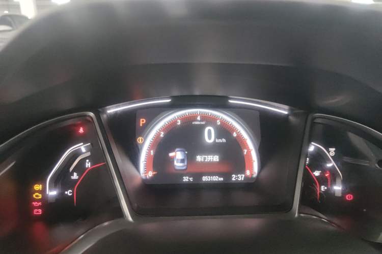 Used Honda Civic 2019 220TURBO CVT Dynamic Edition China V Emission Standard Odometer Close Up