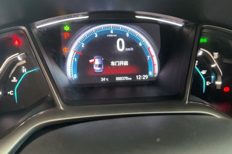 Used Honda Civic 2019 220TURBO CVT Dynamic Edition China VI Odometer Close Up