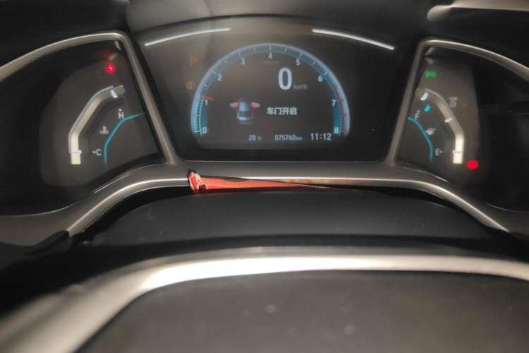 Used Honda Civic 2019 220TURBO CVT Power Edition China VI Emission Standard Odometer Close Up