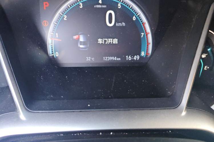 Used Honda Civic 2019 220TURBO CVT Dynamic Edition China VI Odometer Close Up