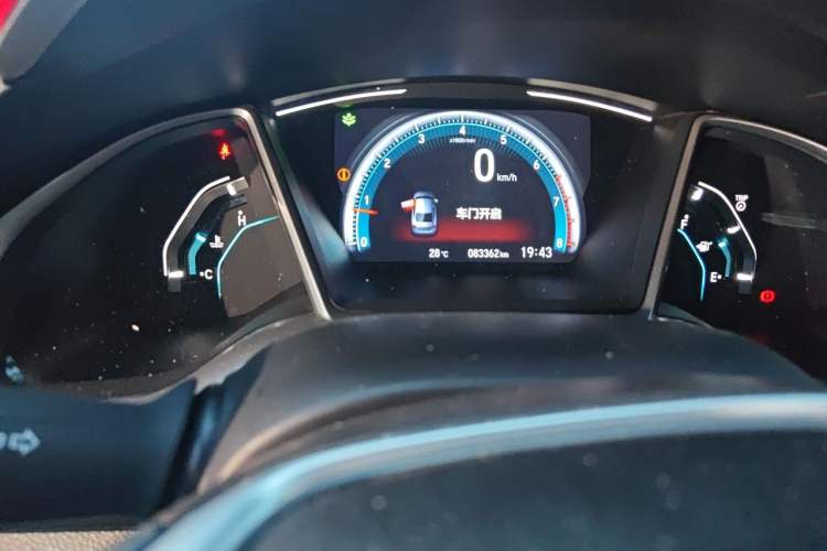 Used Honda Civic 2019 220TURBO Manual Jinkong Edition China V Emission Standard Odometer Close Up