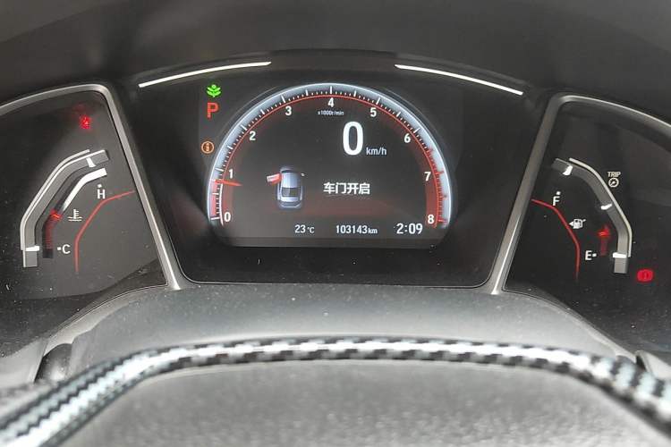 Used Honda Civic 2019 220TURBO CVT Dynamic Edition China VI Emission Standard Odometer Close Up