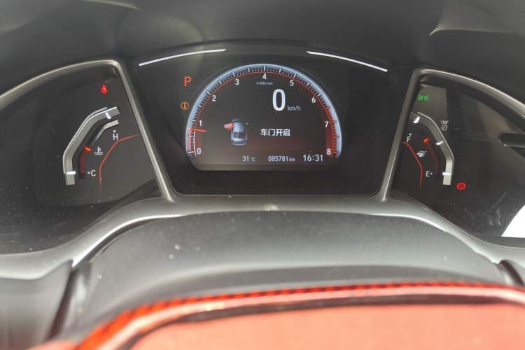 Used Honda Civic 2019 220TURBO CVT Dynamic Edition China VI Emission Standard Odometer Close Up