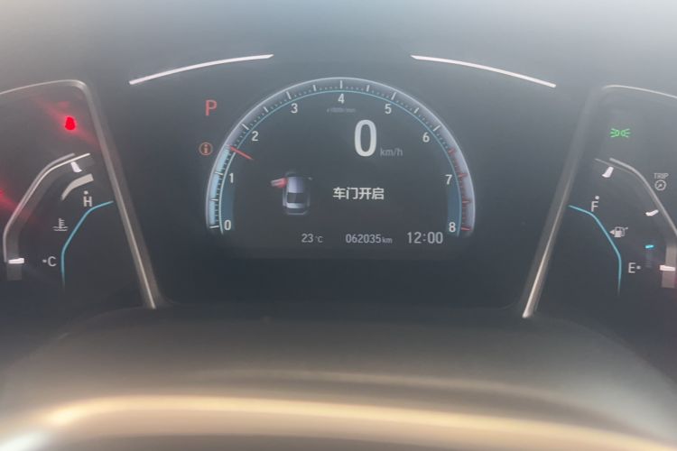 Used Honda Civic 2019 220TURBO CVT Dynamic Edition China VI Odometer Close Up