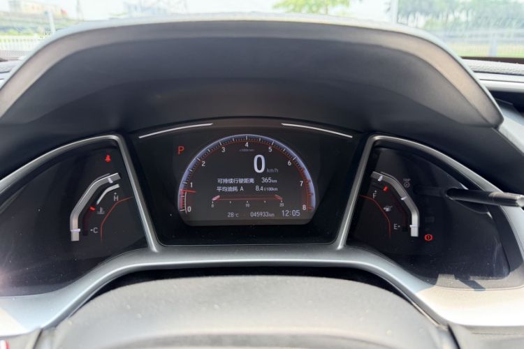 Used Honda Civic 2019 220TURBO CVT Dynamic Edition China VI Emission Standard Odometer Close Up
