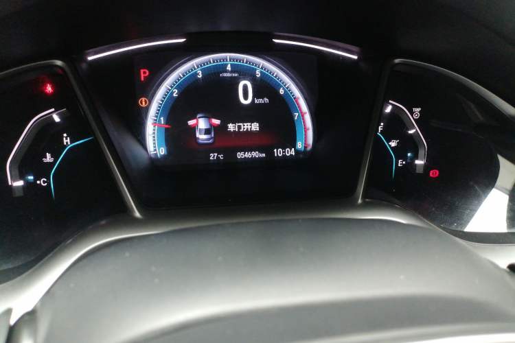 Used Honda Civic 2019 220TURBO CVT Power Edition China VI Emission Standard Odometer Close Up