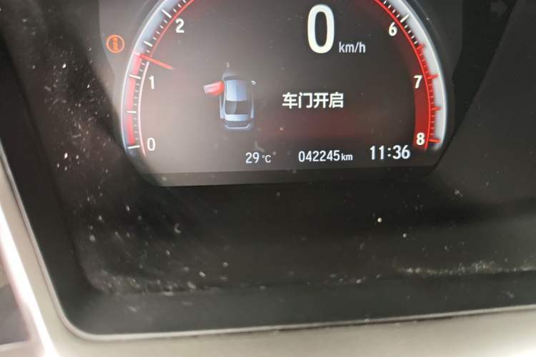 Used Honda Civic 2019 220TURBO CVT Dynamic Edition China VI Emission Standard Odometer Close Up