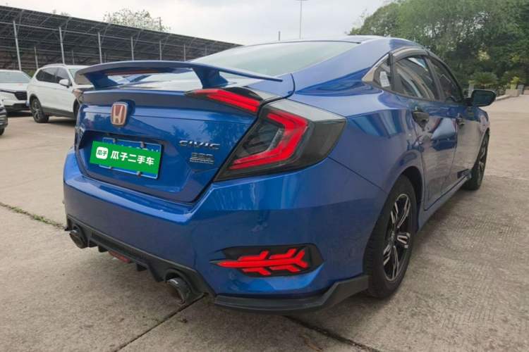 Used Honda Civic 2019 220TURBO CVT Dynamic Edition China VI Rear Right 45 Deg