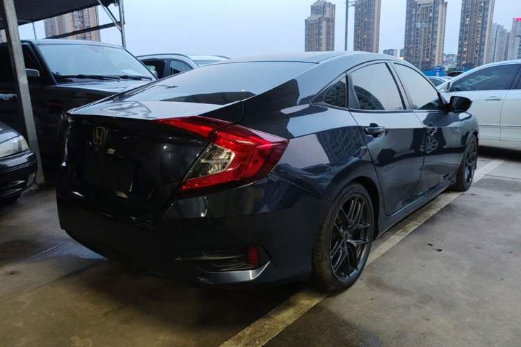 Used Honda Civic 2019 220TURBO CVT Dynamic Edition China VI Rear Right 45 Deg