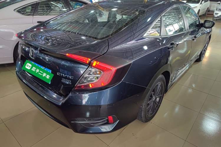 Used Honda Civic 2019 220TURBO CVT Dynamic Edition China VI Rear Right 45 Deg