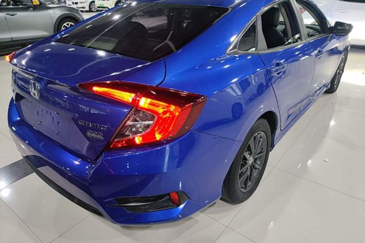 Used Honda Civic 2019 220TURBO CVT Dynamic Edition China VI Rear Right 45 Deg