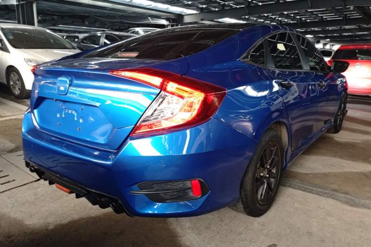 Used Honda Civic 2019 220TURBO CVT Dynamic Edition China VI Rear Right 45 Deg