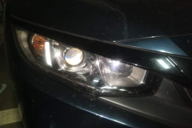 Used Honda Civic 2019 220TURBO CVT Dynamic Edition China VI Right Front Headlight