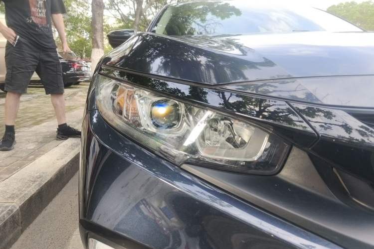 Used Honda Civic 2019 220TURBO Manual Jinkong Edition China VI Right Front Headlight